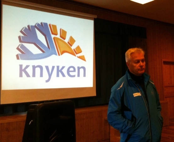 Hjelmeset_Knyken_101011_007.jpg
