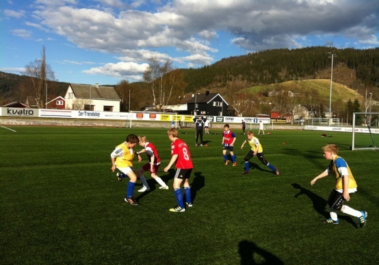 Barnefotballkveld_090512_007_007.jpg